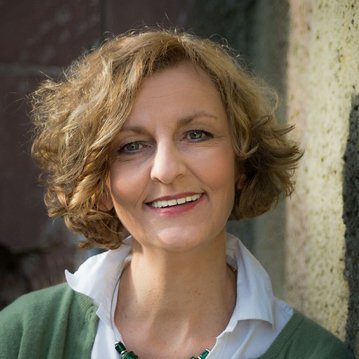 Sabine
Jeroschinsky
